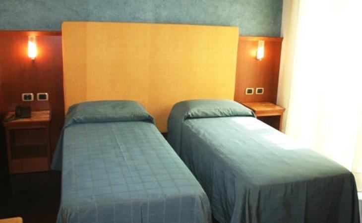 Locanda Sant'Ambrogio Cislago Zimmer foto